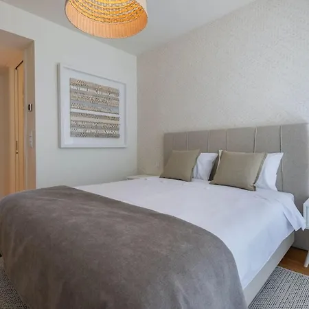 Luxury Seaview Bayline