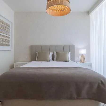 Апартаменты Luxury Seaview Bayline