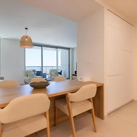 Luxury Seaview Bayline *